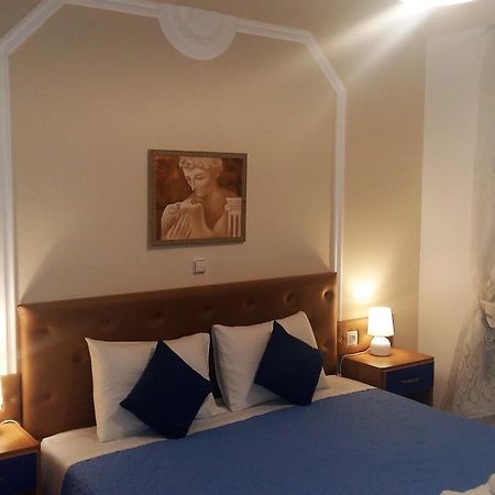 Pantheon Deluxe Apartments Archangelos  Buitenkant foto