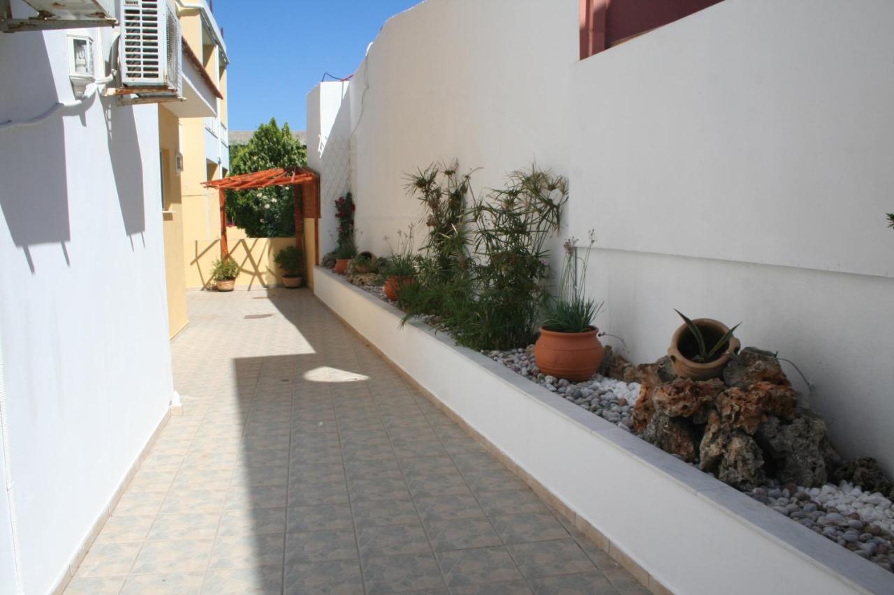 Pantheon Deluxe Apartments Archangelos  Buitenkant foto