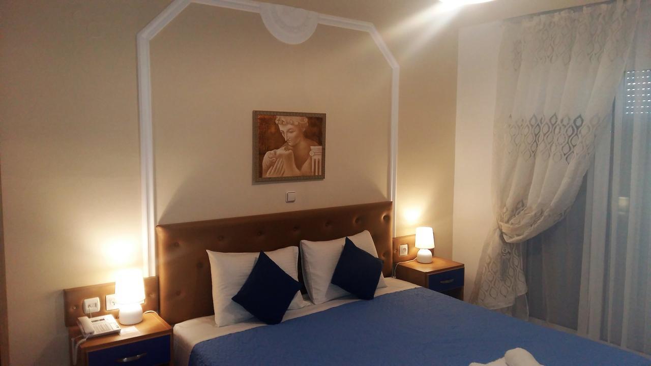 Pantheon Deluxe Apartments Archangelos  Buitenkant foto