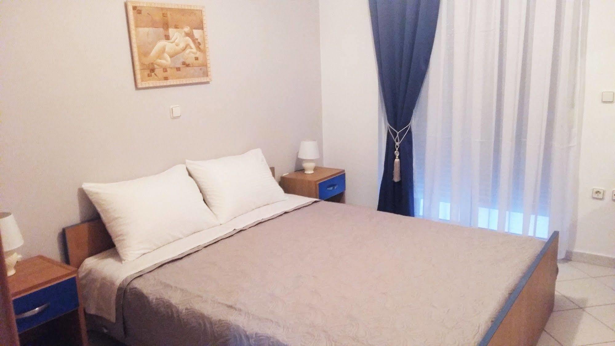 Pantheon Deluxe Apartments Archangelos  Buitenkant foto